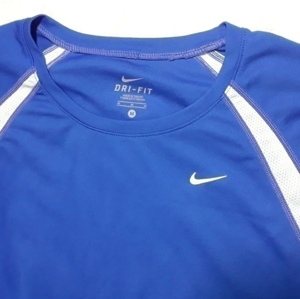 Nike Dri-Fit Long Sleeve Shirt- Size M